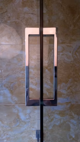 Закаленное стекло 8 мм, черная навесная качественная дверь для ванны и душа от производителя